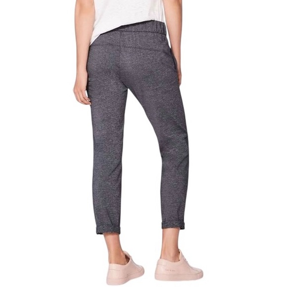 Lululemon On The Fly Pant 28" Heathered Black 4 - Picture 2 of 8